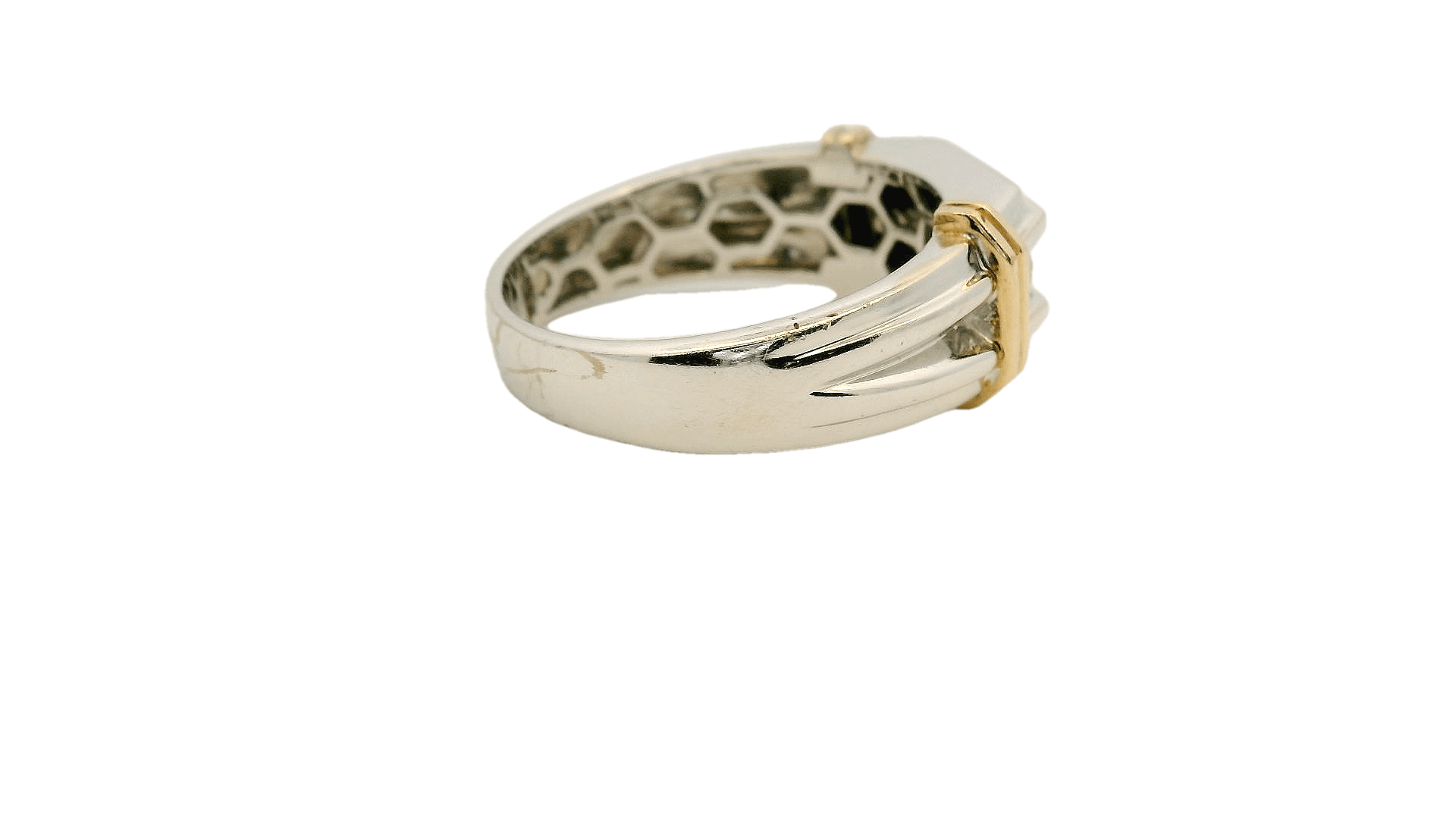 Elegant Diamond Ring - Royal Class Jewels