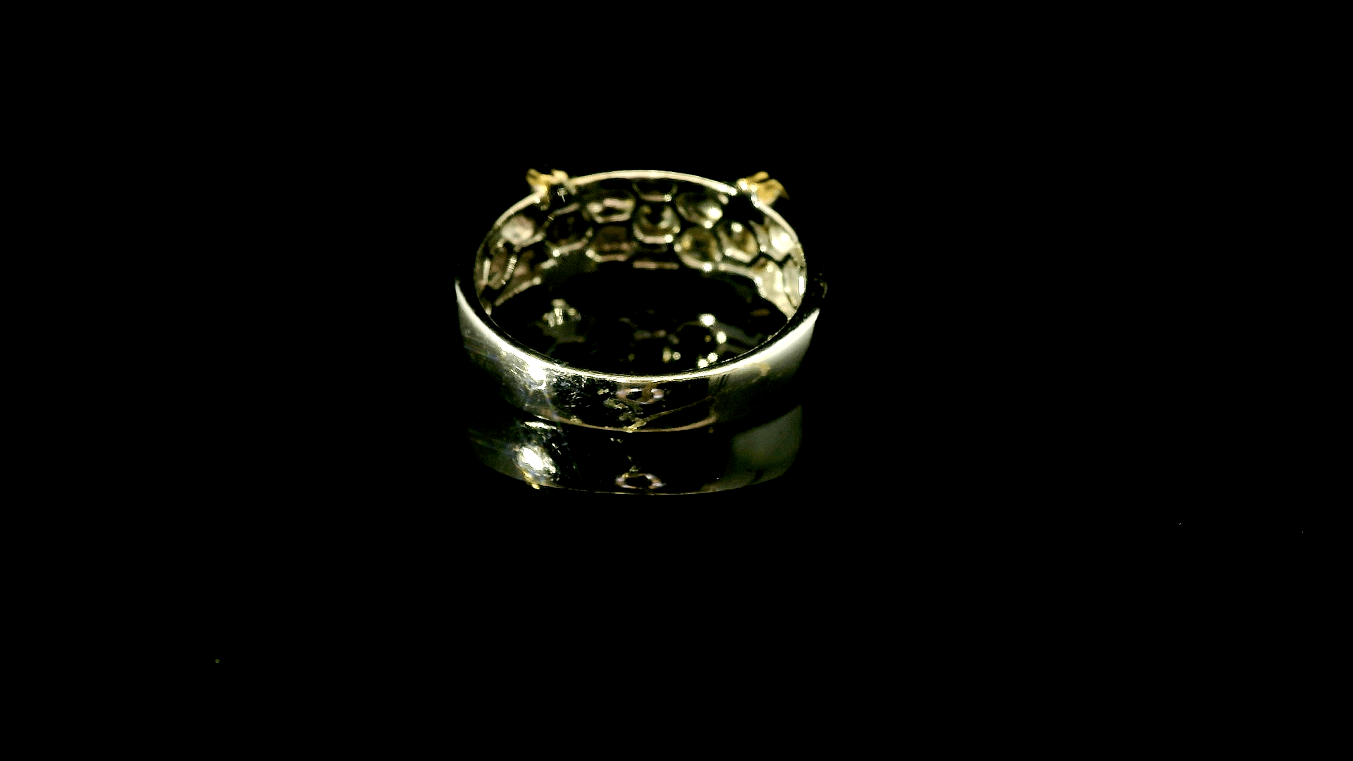 Elegant Diamond Ring - Royal Class Jewels