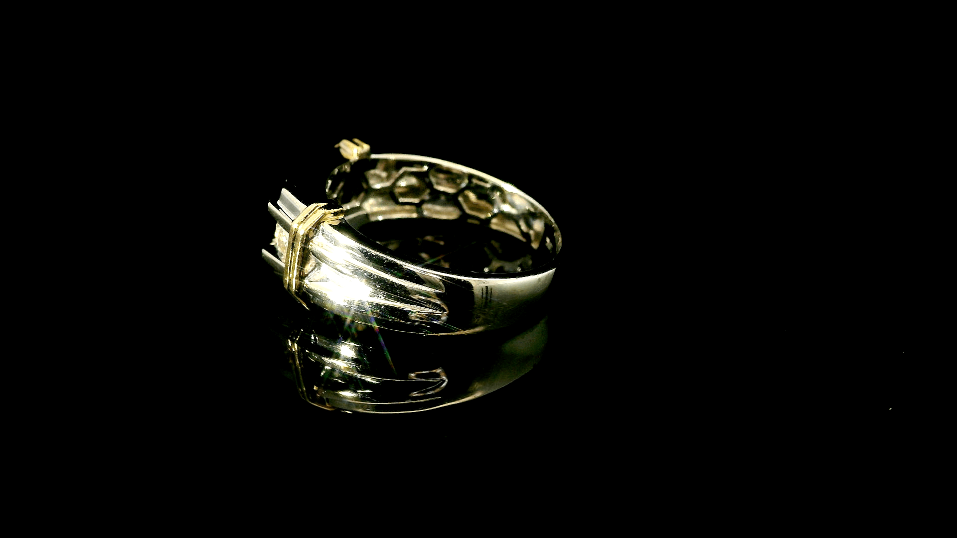 Elegant Diamond Ring - Royal Class Jewels