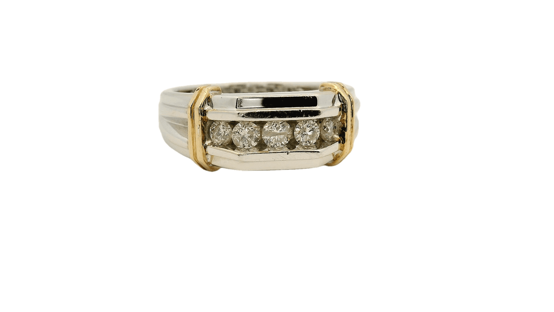 Elegant Diamond Ring - Royal Class Jewels